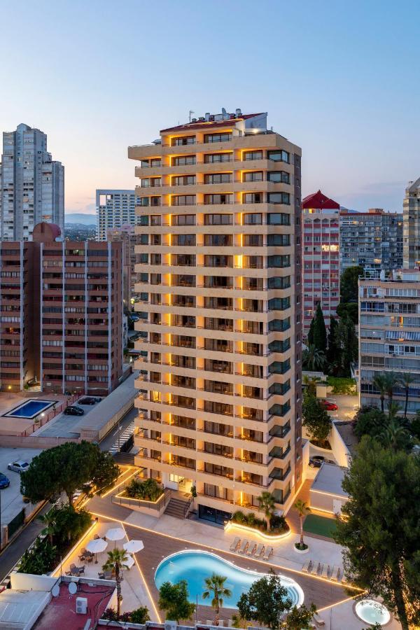 Halley Hotel & Apartments Affiliated By Melia Бенидорм Екстериор снимка